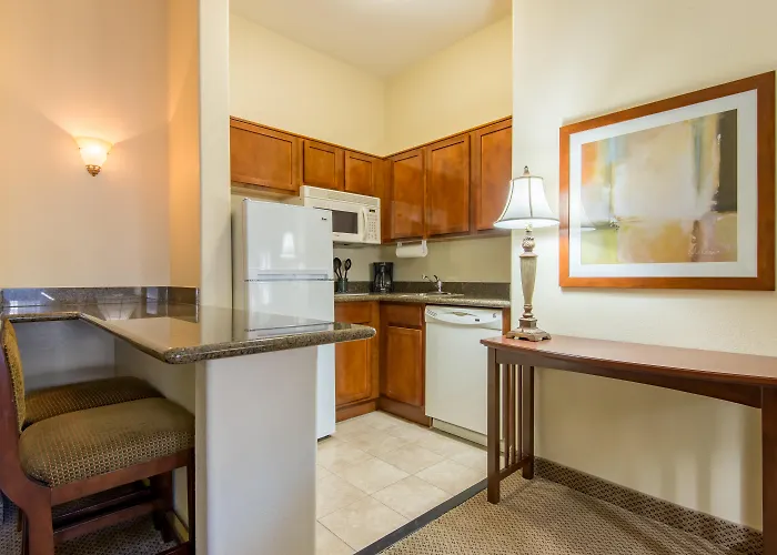 Staybridge Phoenix Sports Dist By Ihg 3*