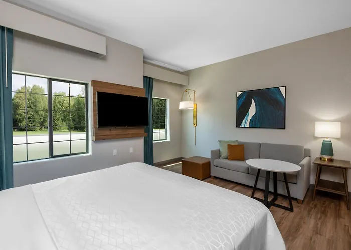 Staybridge Phoenix Sports Dist By Ihg