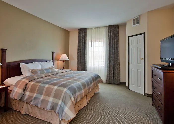 Staybridge Phoenix Sports Dist By Ihg
