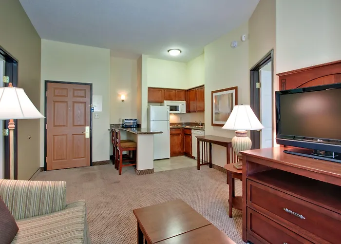 Staybridge Phoenix Sports Dist By Ihg 3*
