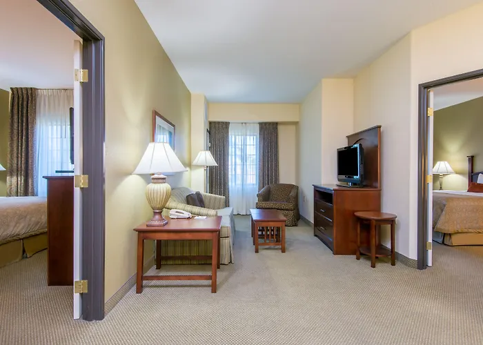 Staybridge Phoenix Sports Dist By Ihg 3* Glendale