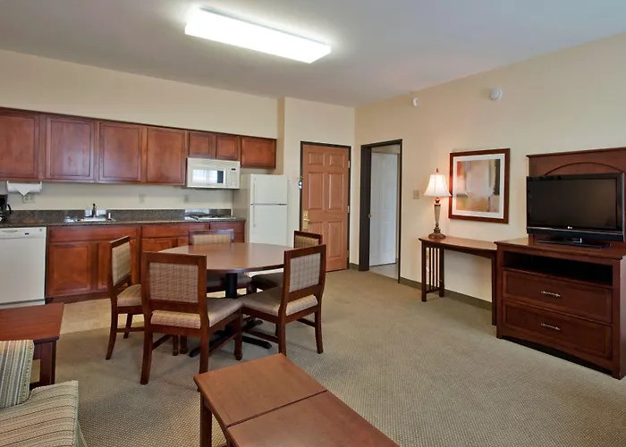 Staybridge Phoenix Sports Dist By Ihg Glendale