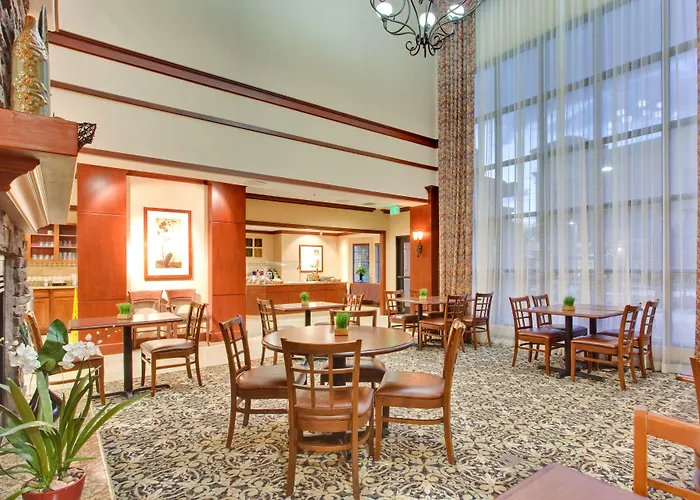Staybridge Phoenix Sports Dist By Ihg Hotel