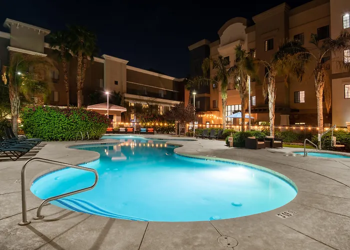 Staybridge Phoenix Sports Dist By Ihg Hotel Glendale